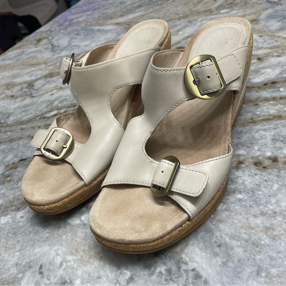Dansko Carla Ivory Cream Buckled Wedge Sandals EU 40 - Picture 12 of 12